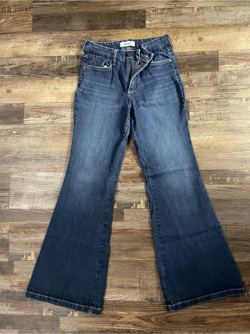Women's Wrangler Dark Blue Flare Jeans